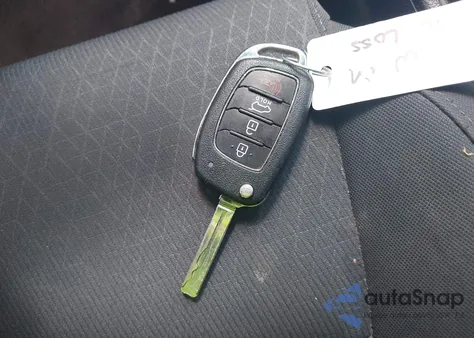 2018 Hyundai Tucson Sel z USA, uszkodzony, nr VIN KM8J33A42JU670508